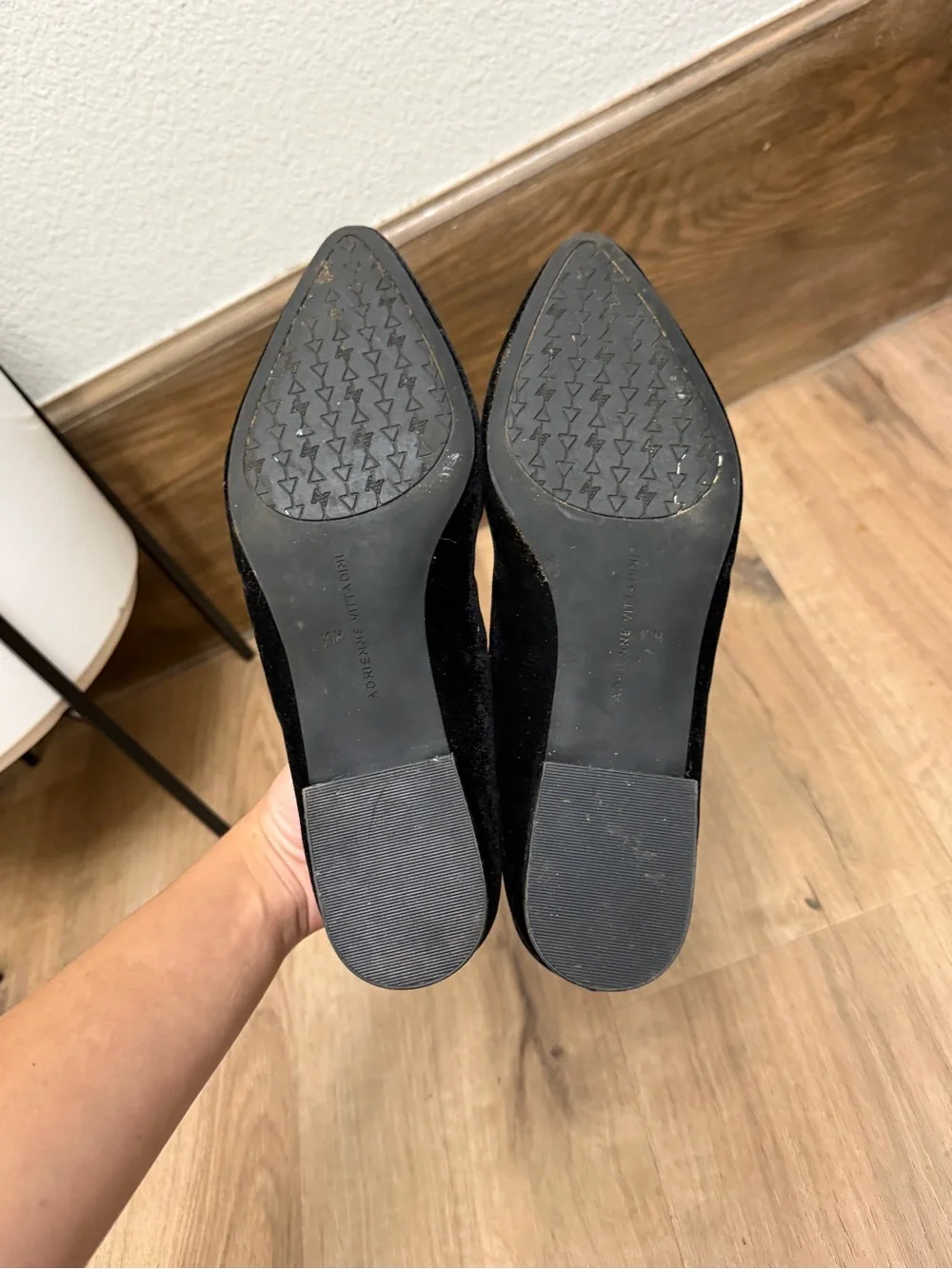 Adrienne Vittadini vamp black